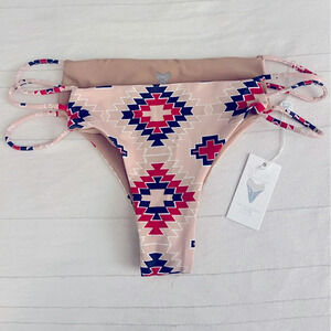 NWT Isla James Santa Fe Print Bikini Bottoms size large